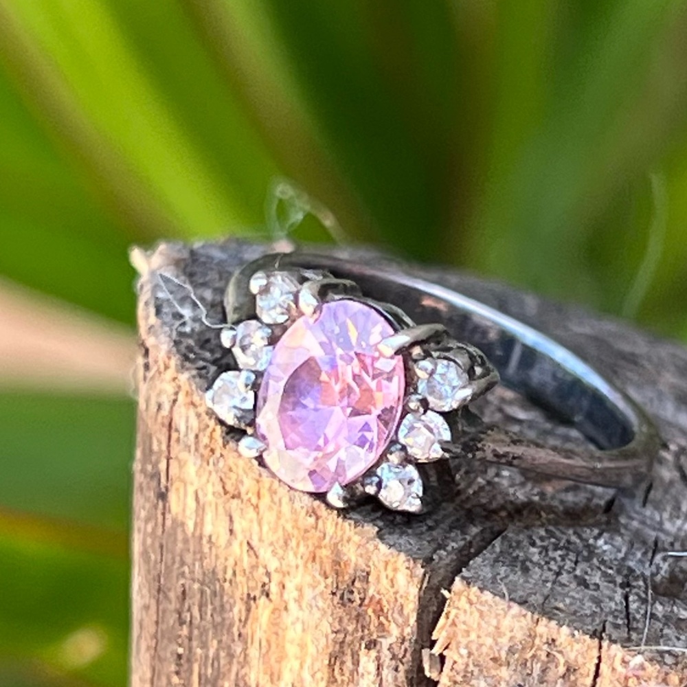 Vintage Dainty Pink Glass Sterling Silver Ring – Size 6, Good Condition